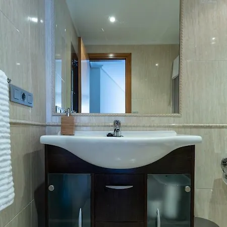 Apto Espectacular Con Vistas Playa Riazor * A Coruña